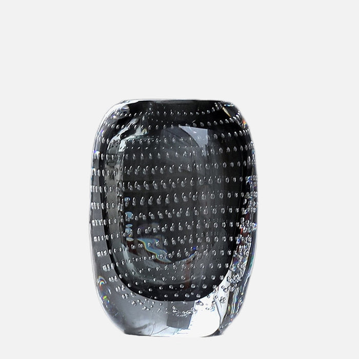 Medium / Black