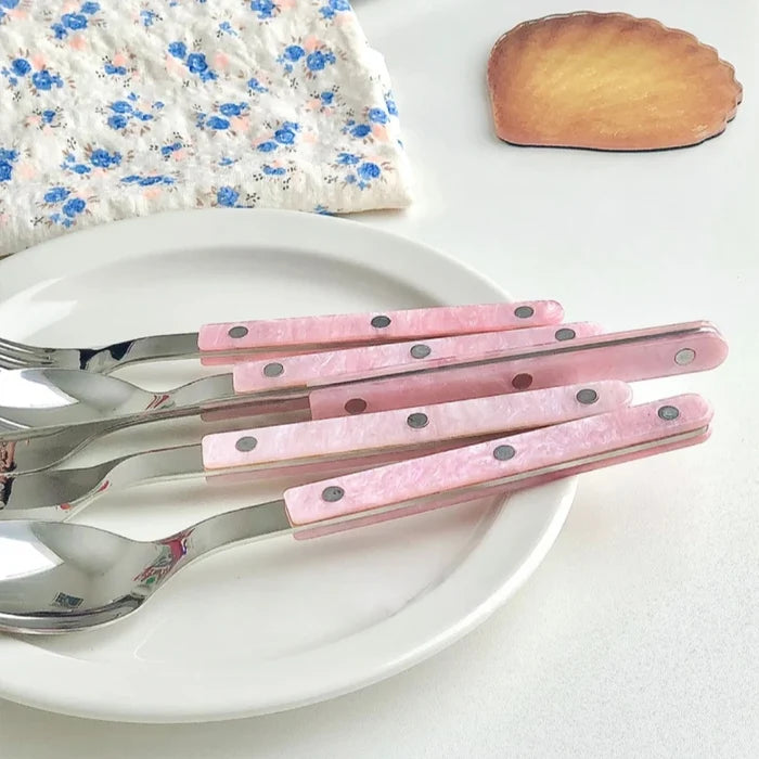 Blush Quartz Retro Tableware Set