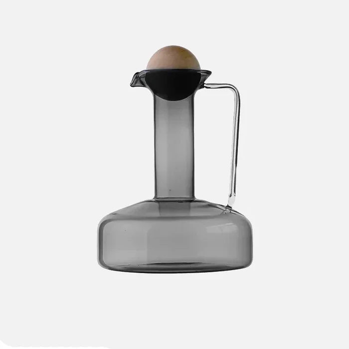 Pitcher / Grey