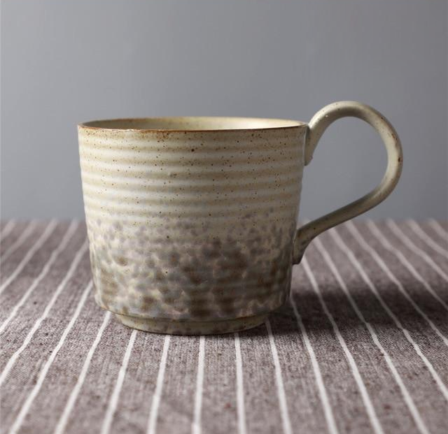 Vintage Spots Cup / Ivory