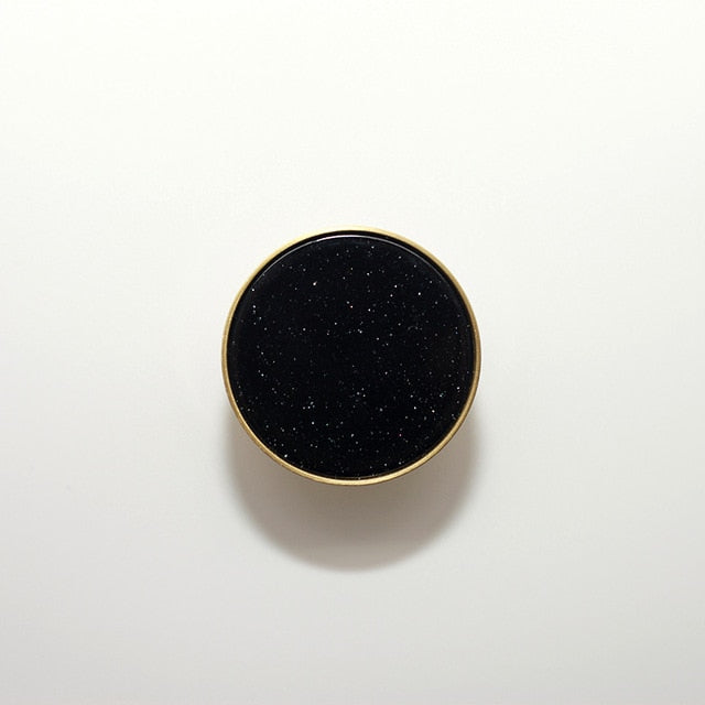 Large / Onyx
