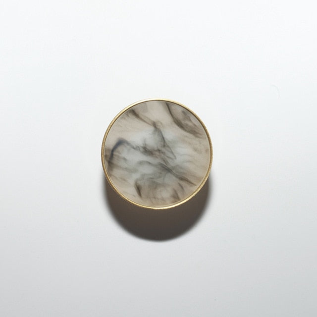 Large / White Marble