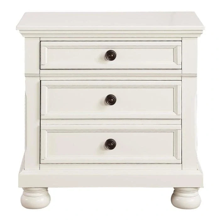 Laurelin 3 Drawer Nightstand in White 1714W-4