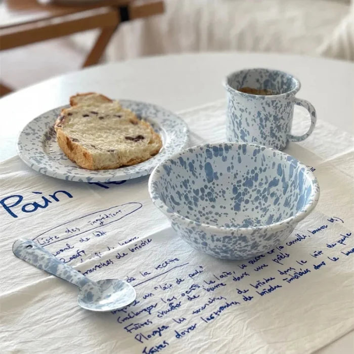 Lydia Retro Enamel Dinnerware