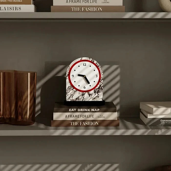 Clock Internet Celebrity Desktop