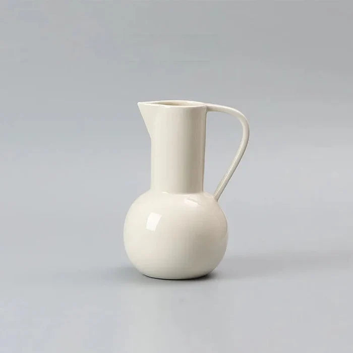 Medium / White