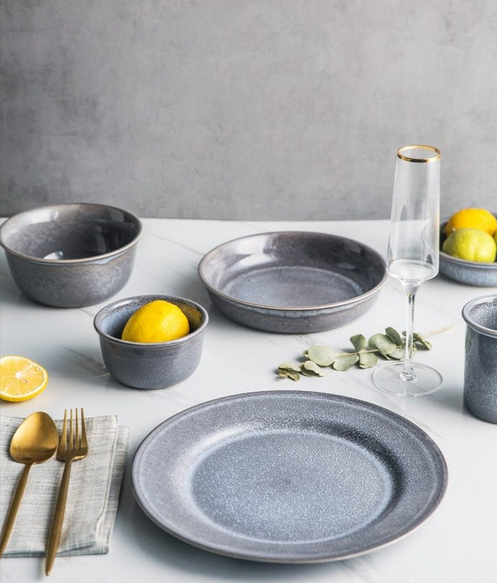 round glossy ceramic plate