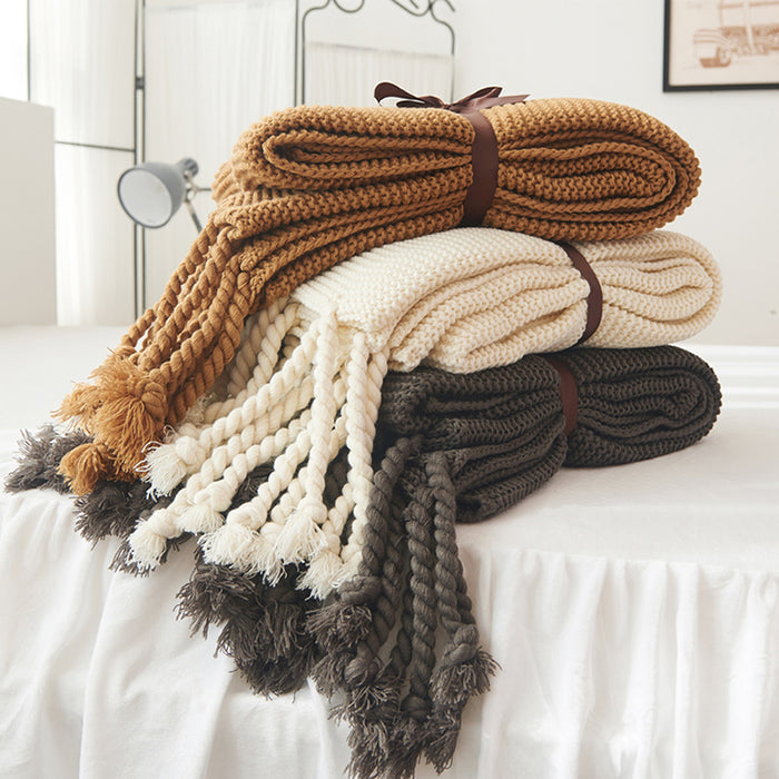 rectangle plaid knitted blanket with tassel