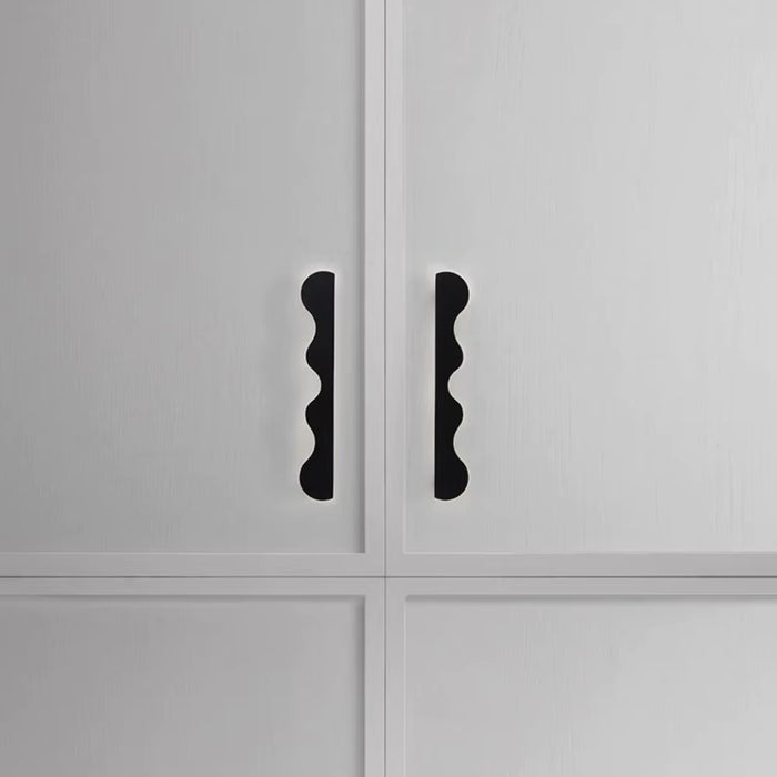 Brass Wave Shape Cabinet Handles Modern Drawer Pulls Gold/Black Furniture Handles for Kitchen Wardrobe Door-Letifly Lights and Decor